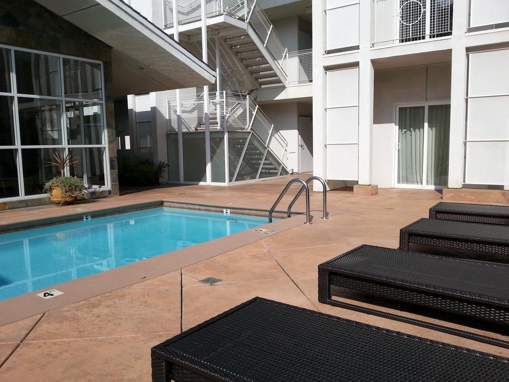 Corporate Inn Sunnyvale - All-Suite Hotel Exterior foto