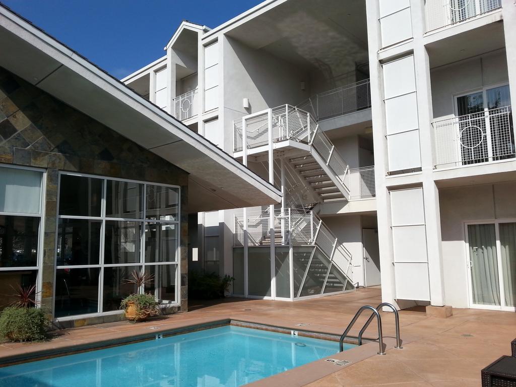 Corporate Inn Sunnyvale - All-Suite Hotel Exterior foto